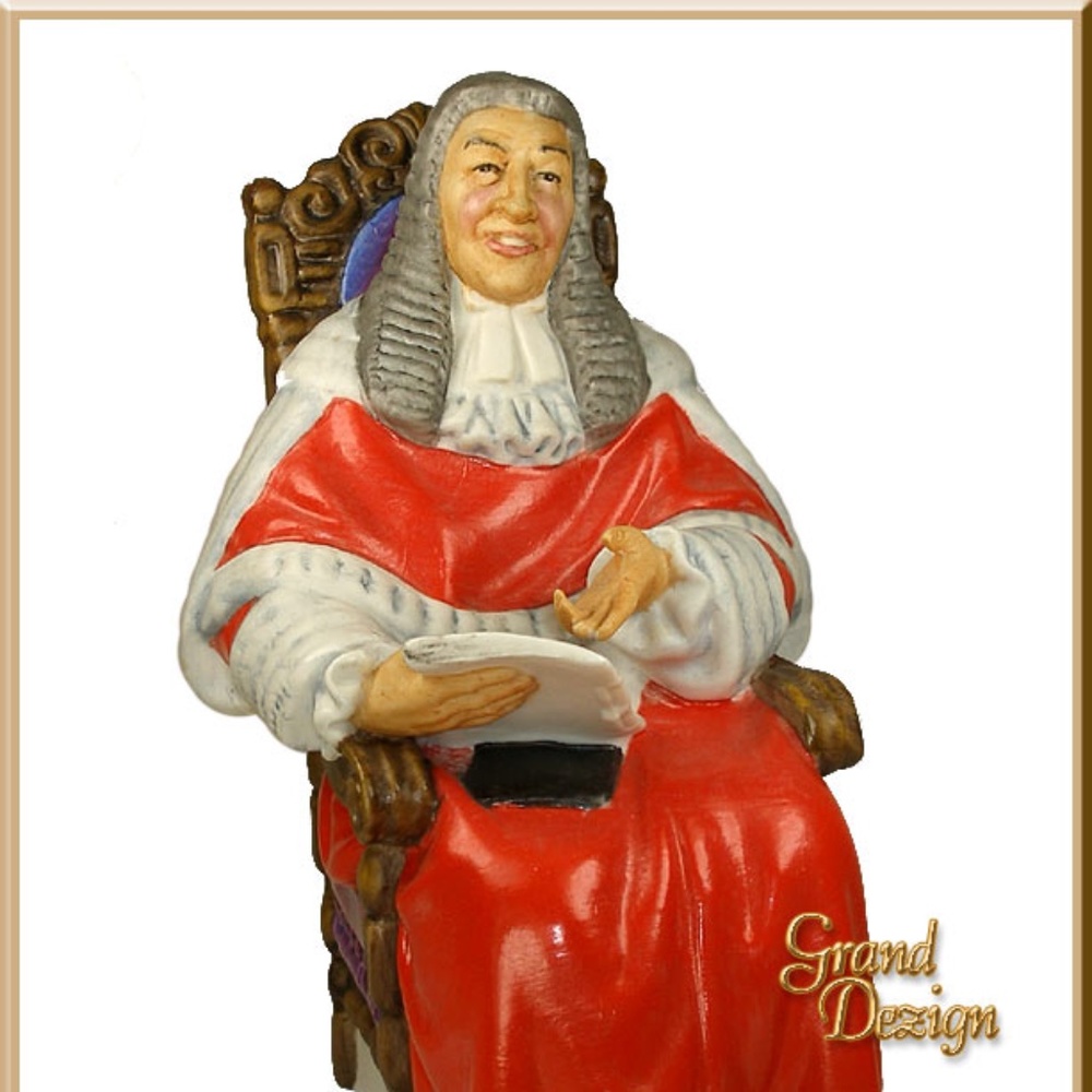 50% OFF-Royal Doulton Figurine "The Judge" HN 2443 Made in England Matte Finish